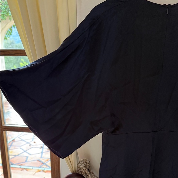 Reformation Elegant navy blue satin low cut Dress - Picture 6 of 11